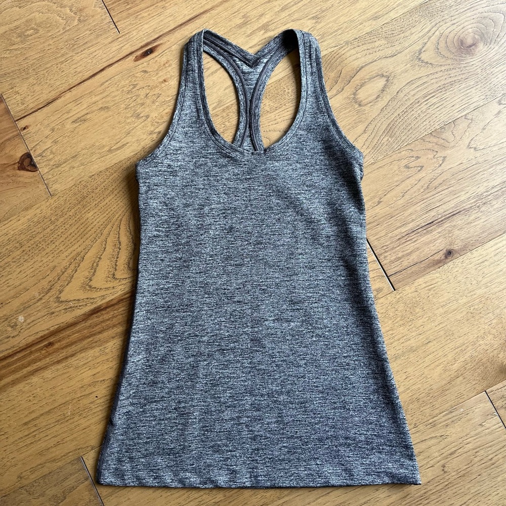 Lululemon Cool Racerback Dark Gray Heather Size 6 EUC